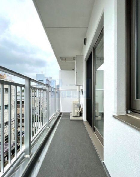 バルコニー　うれしいバルコニー付き！