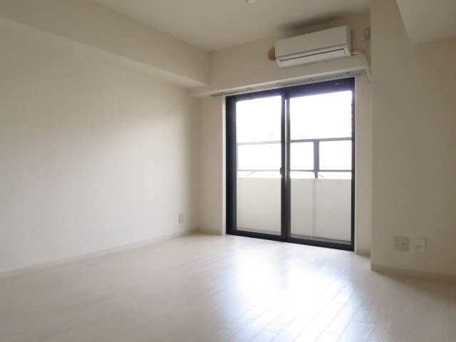 居室・リビング　エアコン１基付★