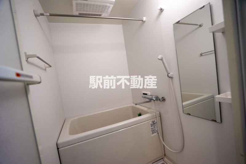 バス・シャワールーム　浴室乾燥機付きです