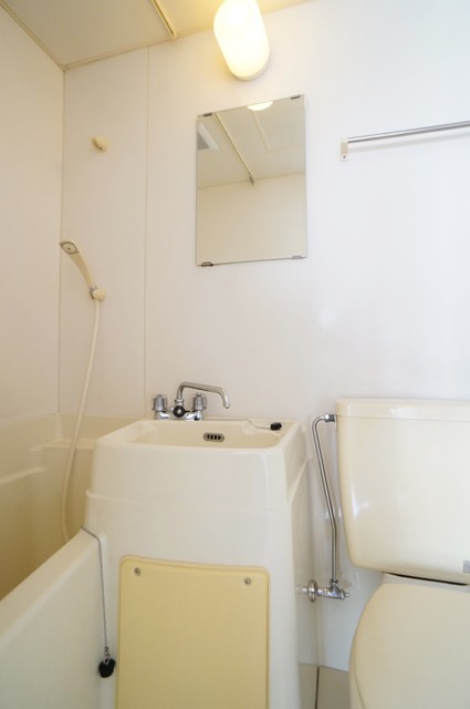 洗面設備　洗面ボウルと鏡もございます☆