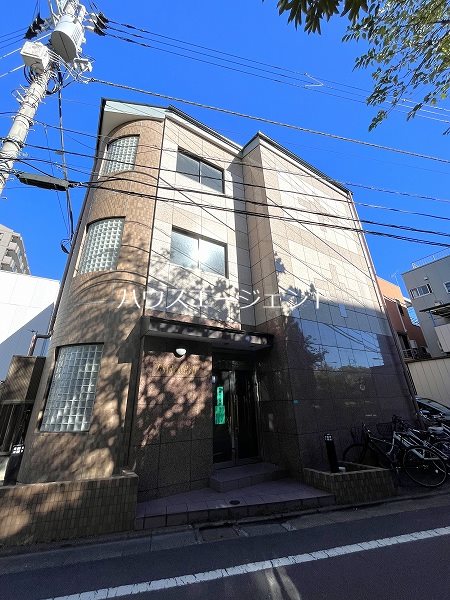 建物外観　西葛西駅徒歩6分、外壁タイル張りのおしゃれなマンションです。