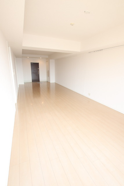 居室・リビング　２０．２畳の広々リビング