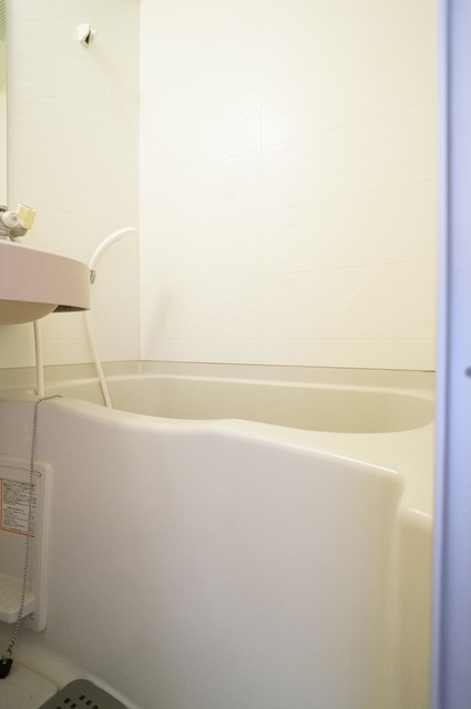 バス・シャワールーム　参考写真（同建物別部屋のものです）