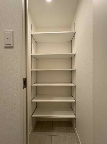 その他設備　納戸シューズインクローゼット