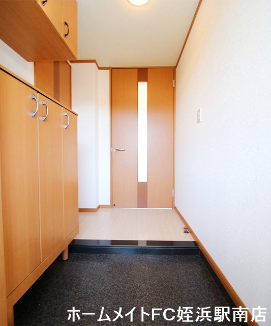 玄関　★玄関回りもスッキリ！★参考写真