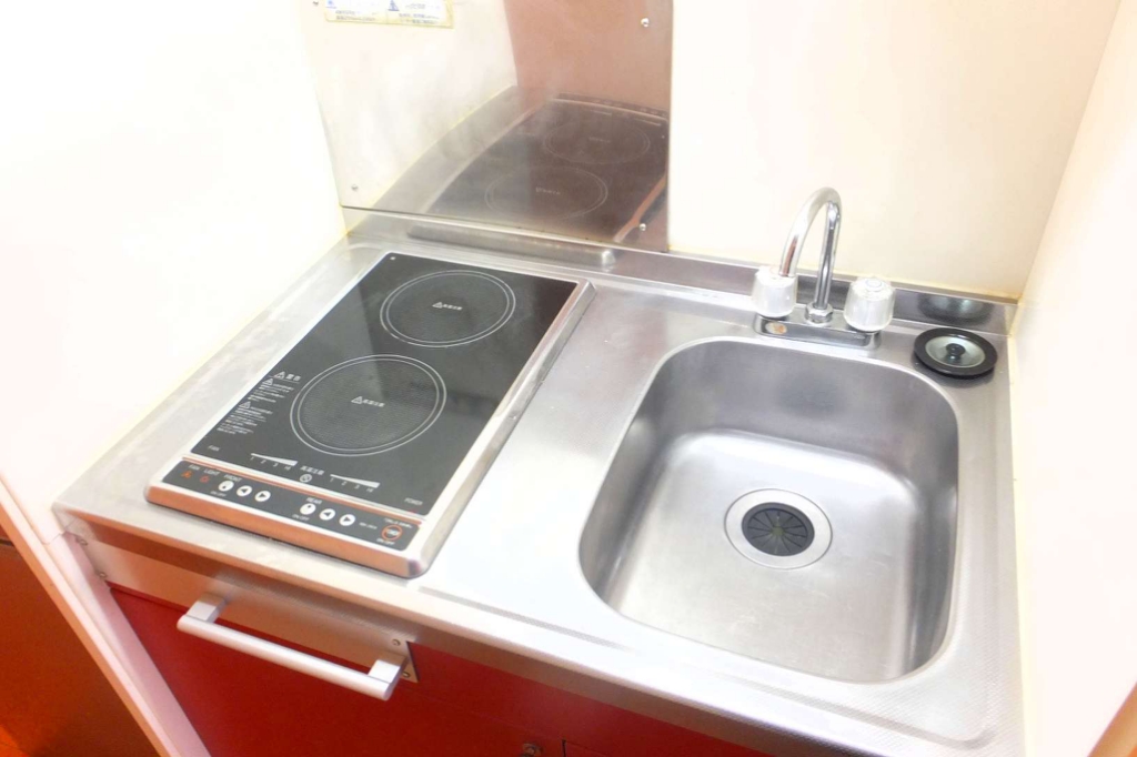 キッチン　2口コンロ付きラジエントヒータを設置