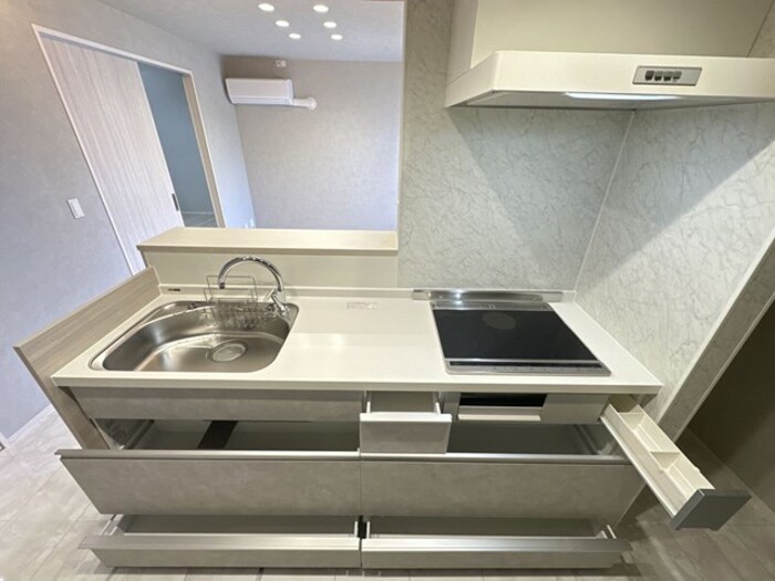 キッチン　キッチン収納