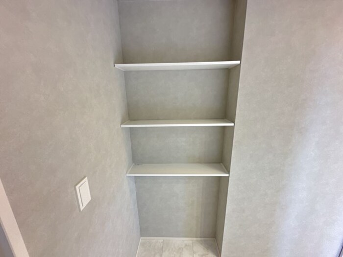 収納　リビング収納棚