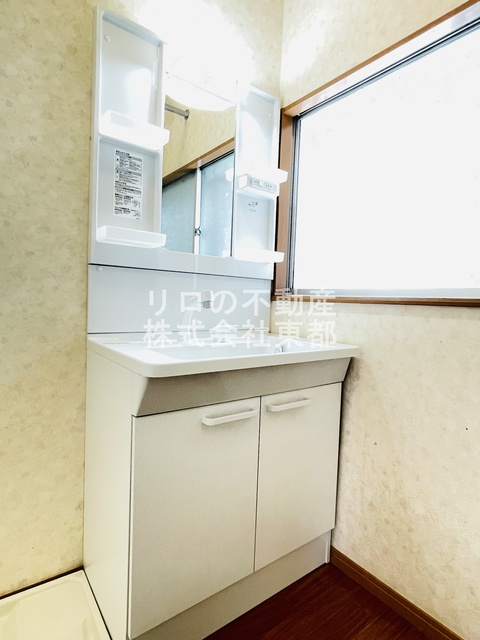 洗面設備　ヘアセットも簡単洗髪洗面化粧台タイプ☆