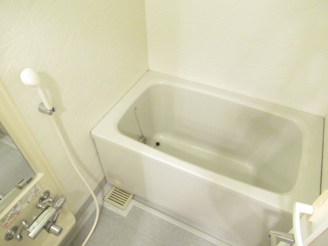 バス・シャワールーム　別室参考写真です