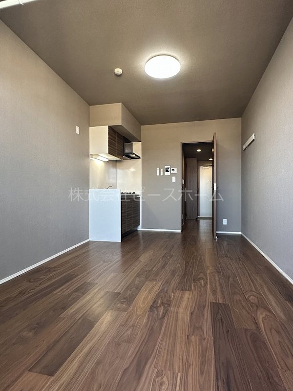 居室・リビング　※別号室参考写真