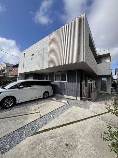 建物外観　外観は落ち着いています