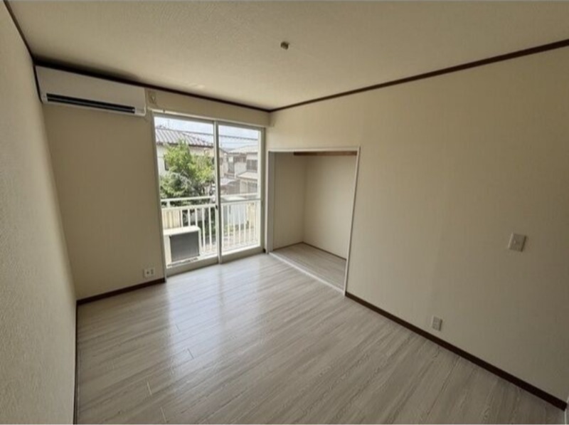 居室・リビング　図面と現状に相違がある場合には現状を優先