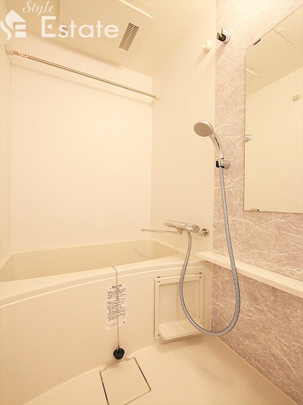 バス・シャワールーム　バスルーム