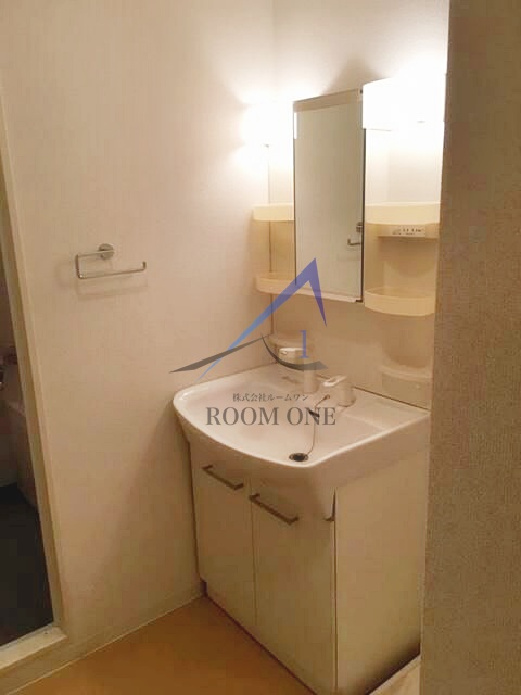 洗面設備　独立洗面台です。