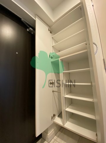 玄関　下駄箱もしっかりついてます！