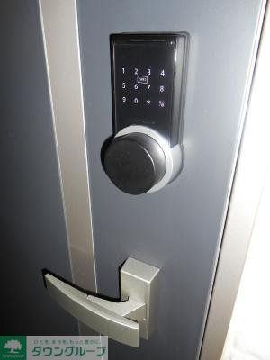 セキュリティ　外出先で鍵の閉め忘れを確認でき遠隔操作も可能 1806