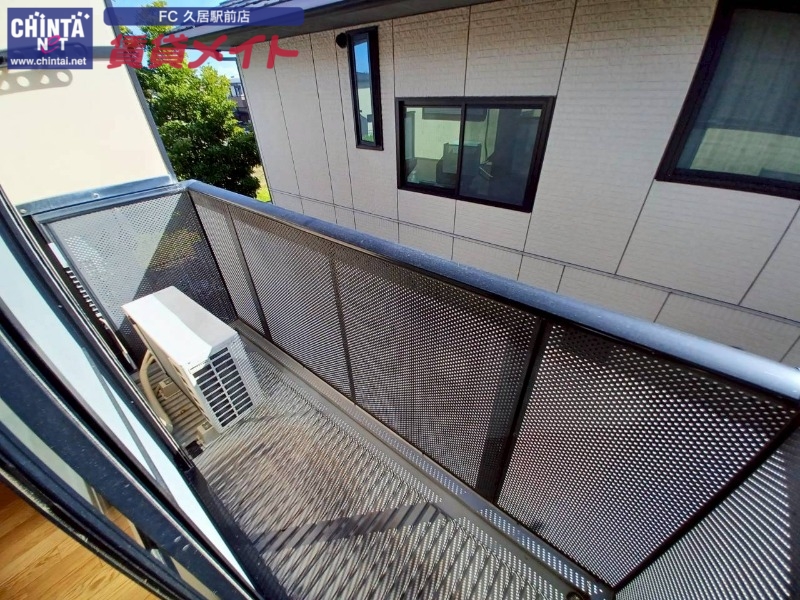 バルコニー　別部屋のお写真となります。