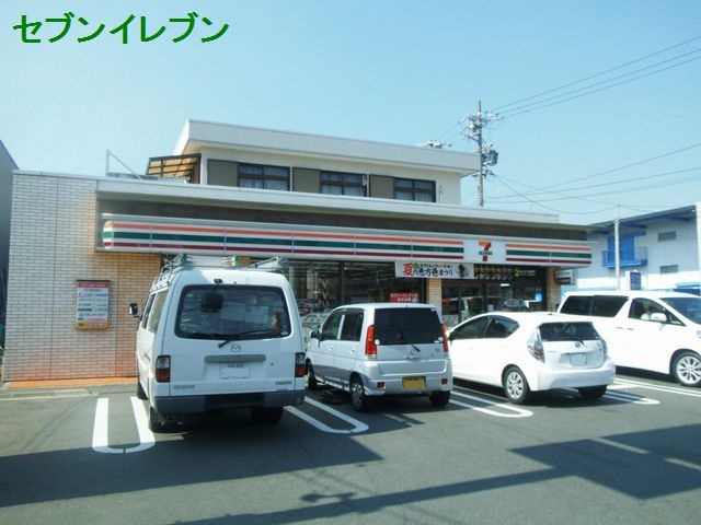 コンビニ　セブンイレブン 浜松神立店（コンビニ）まで236m