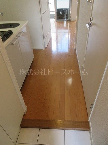 居室・リビング　※別号室参考写真