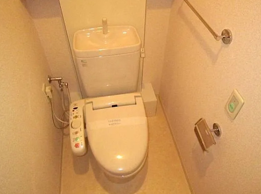 トイレ　※別部屋の参考写真です。