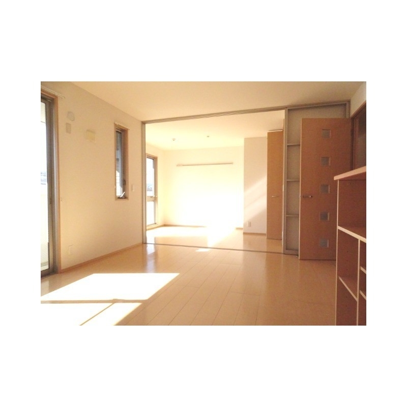 居室・リビング　広々と使えます♪