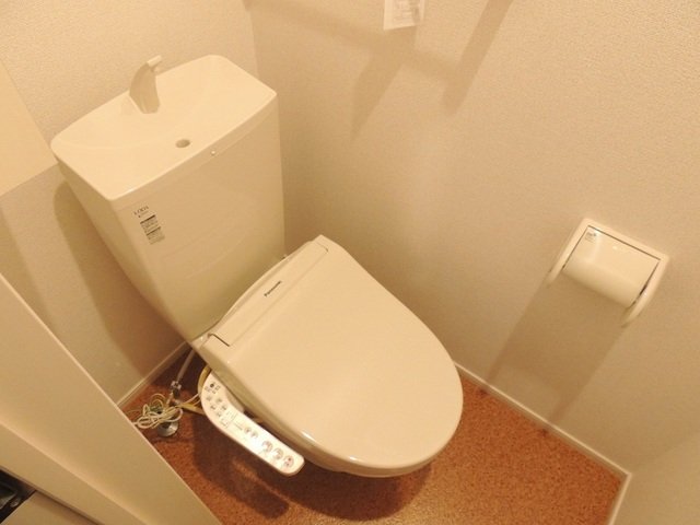 トイレ　コンパクトで使いやすいトイレです