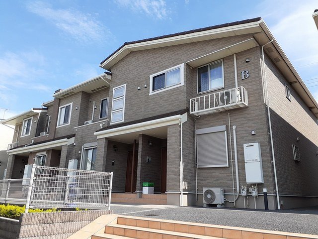 建物外観　落ち着いた雰囲気の外観です