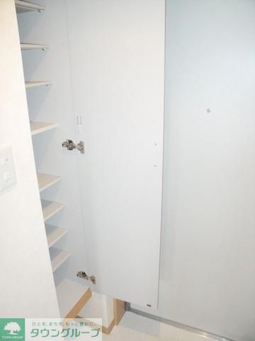 玄関　お部屋探しは【タウンハウジング蘇我店】にお任せ下さい♪