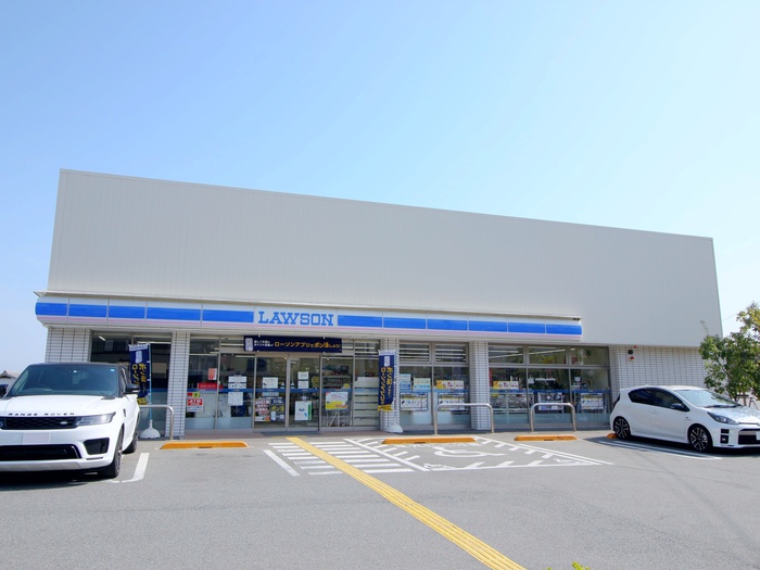 コンビニ　ローソン箕面石丸二丁目店（コンビニ）まで106m