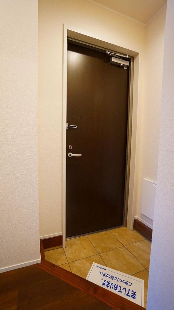 玄関　設備
