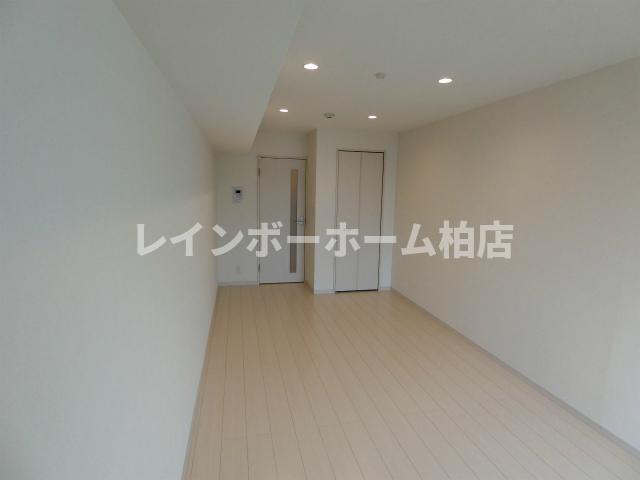 その他部屋・スペース　こちらのリビングで趣味の時間をお楽しみください