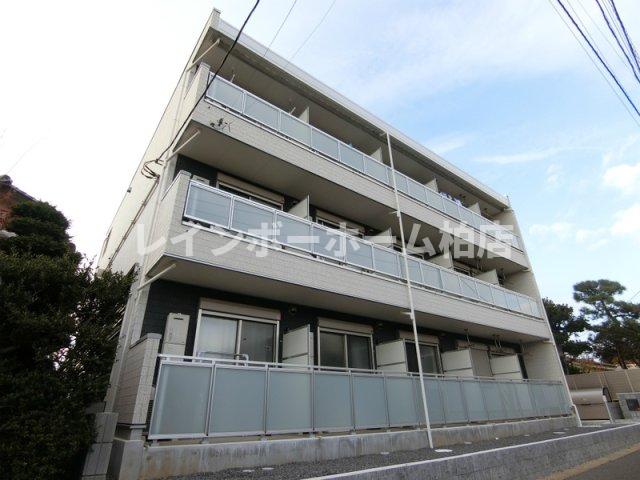 建物外観　落ち着いた雰囲気の外観です