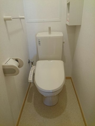 トイレ　コンパクトで使いやすいトイレです