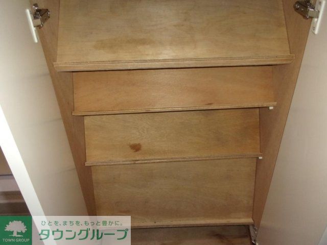 収納　靴入