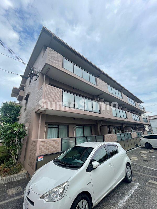建物外観　外観は落ち着いています