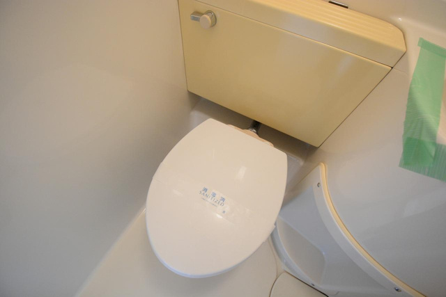 トイレ　浴室内にトイレがあります☆