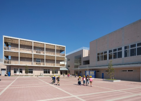 小学校　茅ヶ崎市立汐見台小学校（小学校）まで300m