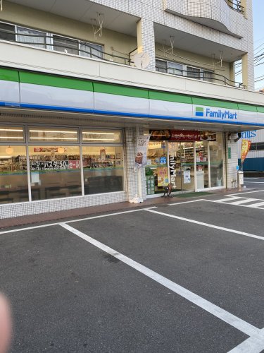 コンビニ　ファミリーマート 成田かの里店（コンビニ）まで410m