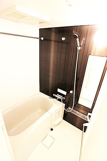 バス・シャワールーム　別部屋参考画像