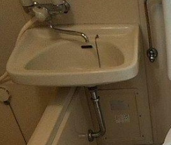 洗面設備　洗面台です