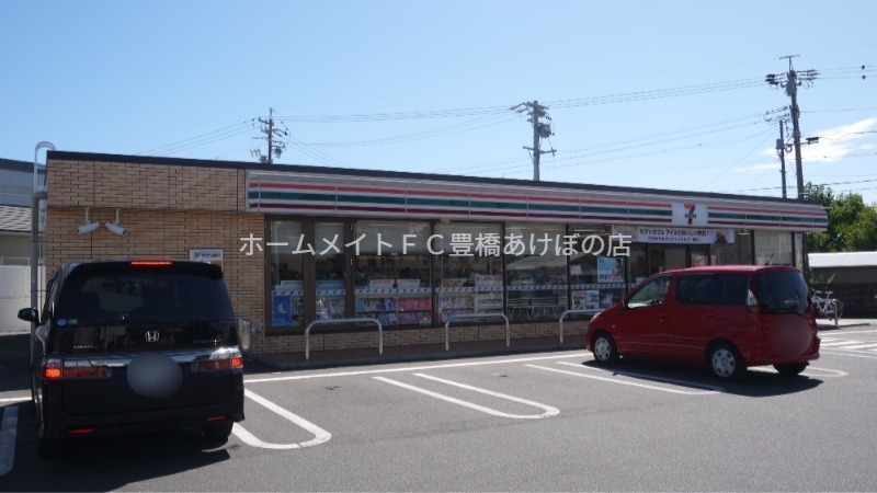 コンビニ　セブンイレブン豊橋みゆき店（コンビニ）まで359m