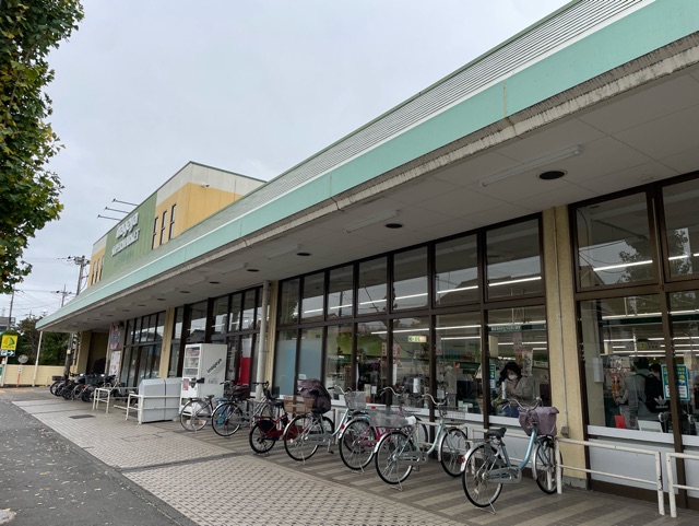 スーパー　いなげや（スーパー）まで700m