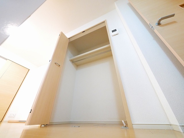 収納　ゆったりした洋室です