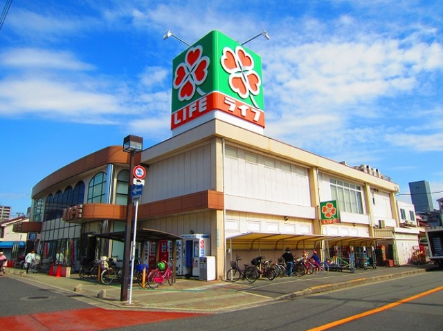 スーパー　ライフ御崎店（スーパー）まで717m