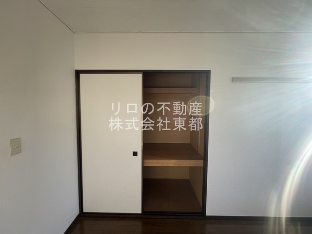 収納　押入れタイプは奥行があるので使いやすい！！