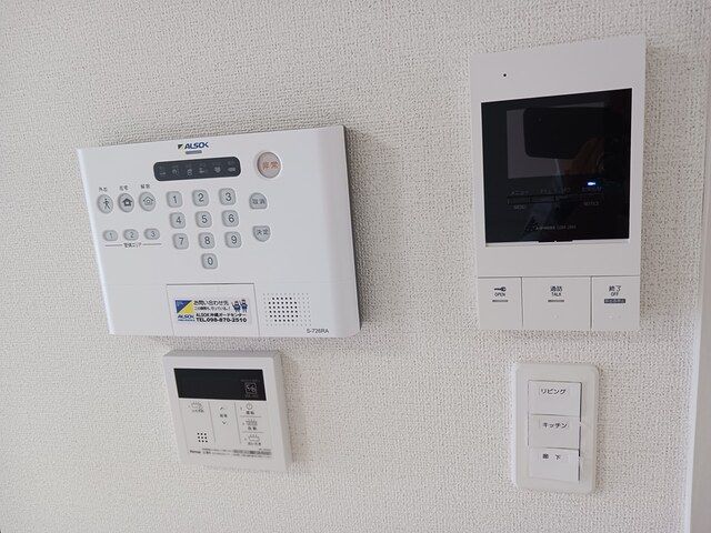 セキュリティ　同じ施工業者の別物件となります（現状を優先します）