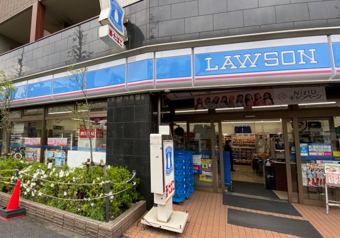 コンビニ　ローソン代々木西参道店（コンビニ）まで380m