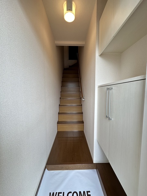 玄関　別部屋参考写真です