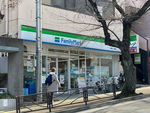 コンビニ　ファミリーマート宮崎一丁目店（コンビニ）まで343m